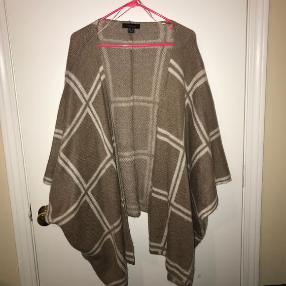 Atmosphere Sweaters - Tan Cardigan, size s/m